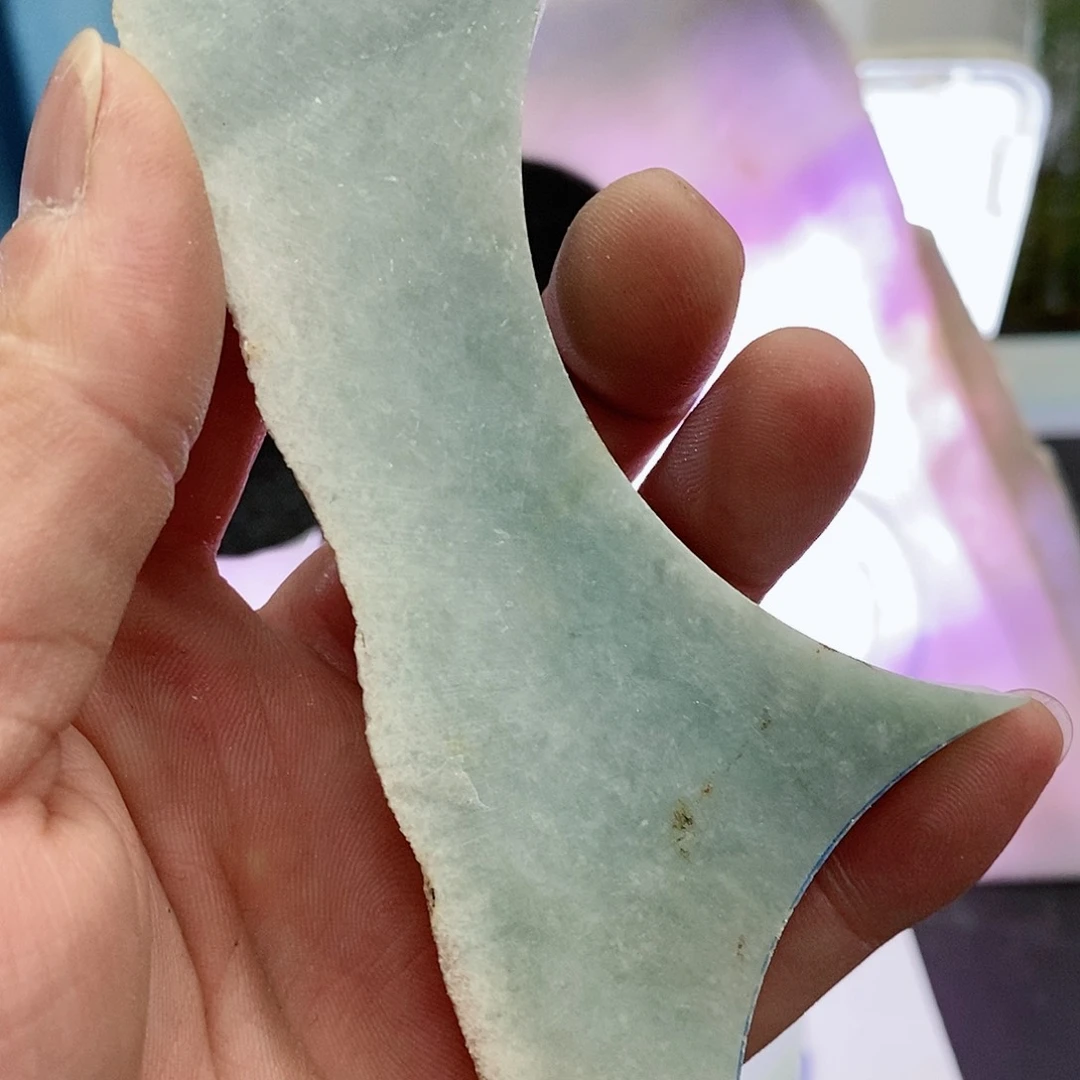 【闪购商品】翡翠挂件未镶嵌星****?边角