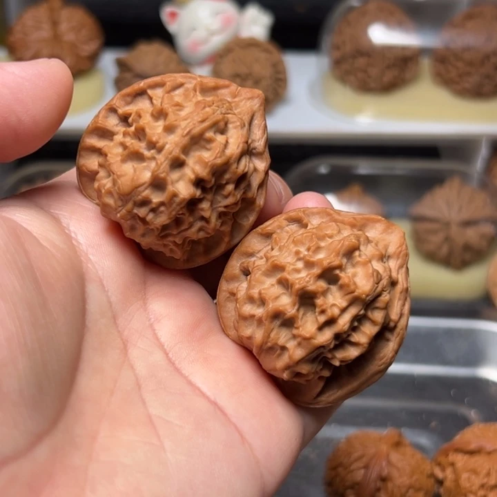 文玩核桃把件40全品龙鳞