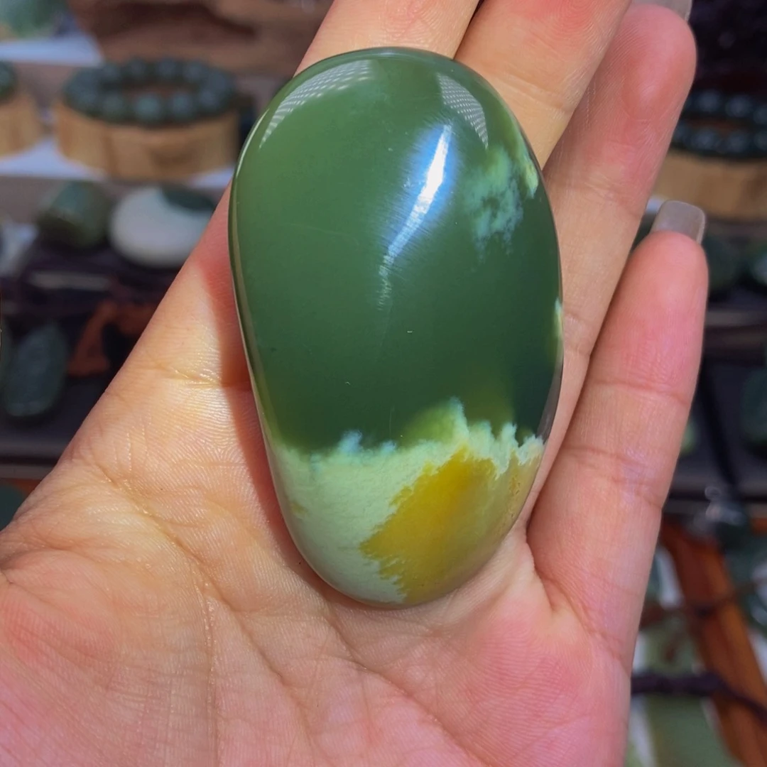 未镶嵌岫岩老玉（透闪石质玉）珠宝半成品