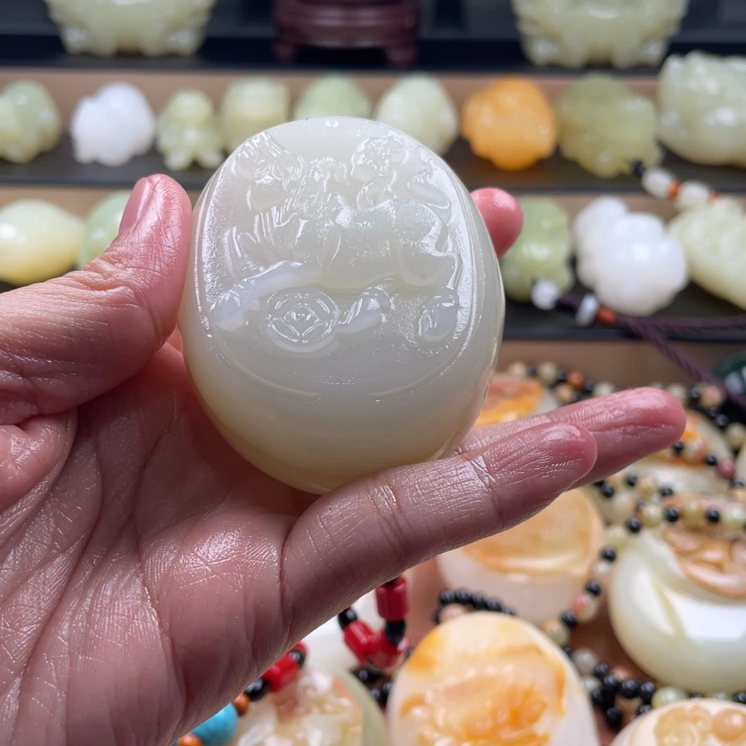 用***2石材古青石手把件