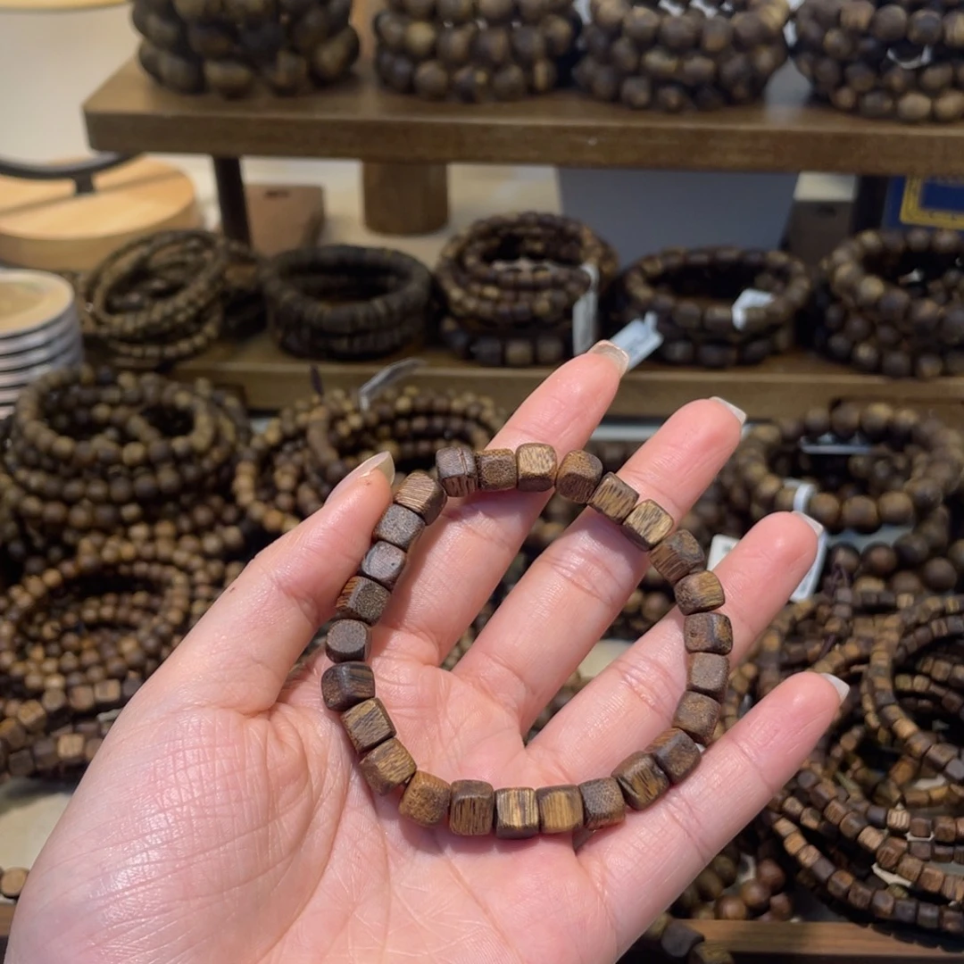 珊****沉香卡7方糖4克+单圈