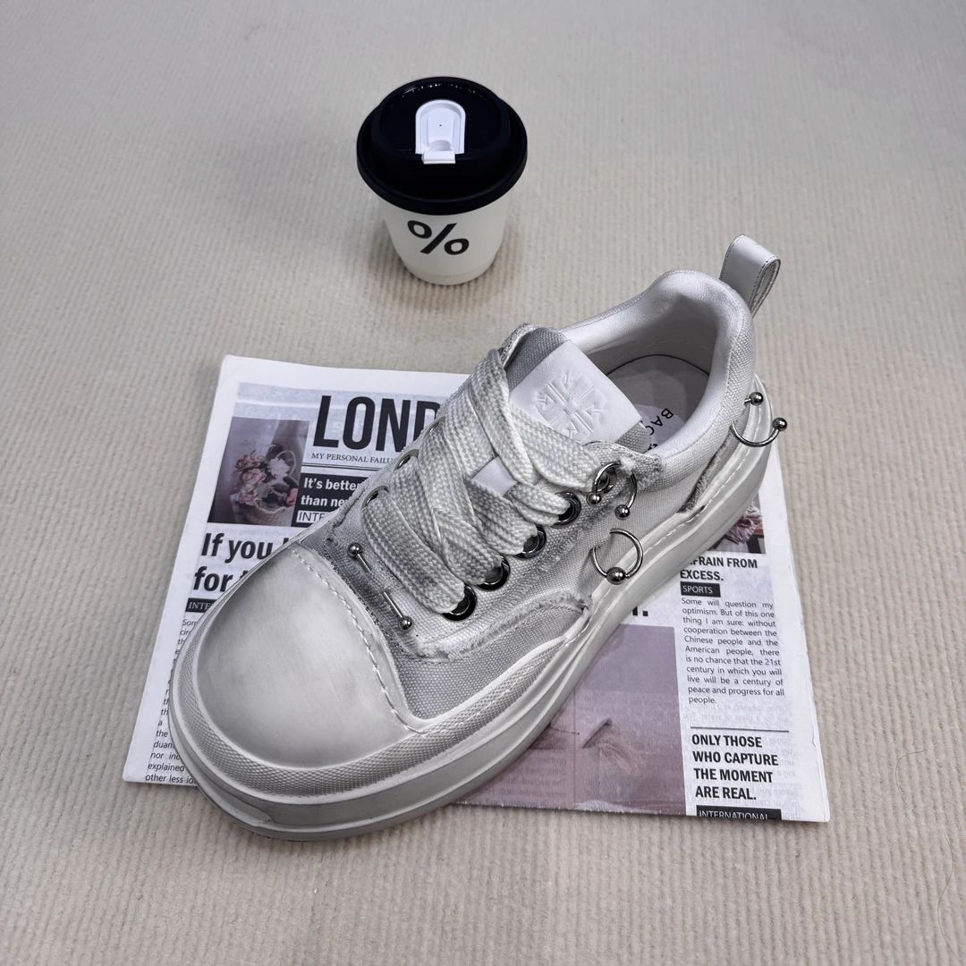 男鞋清货特价潮牌小众高街休闲高帮鞋冬季厚底增高运动潮鞋852-1