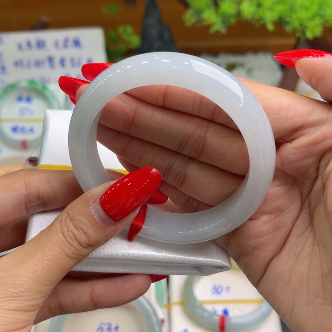 翡翠未镶嵌手镯缅甸