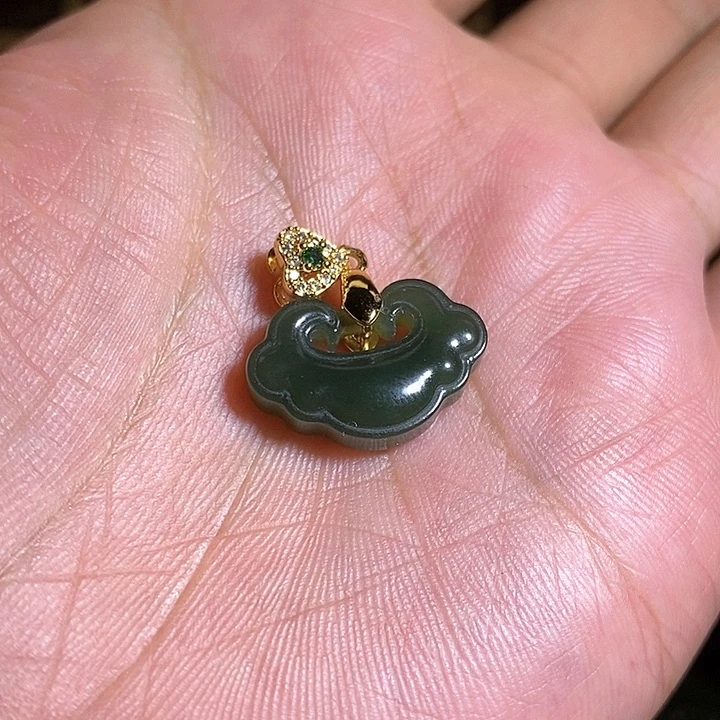 【闪购商品】吊坠(不含链)未镶嵌和田玉