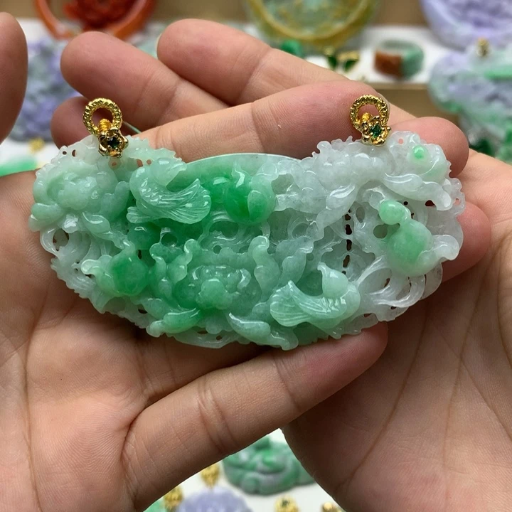颈饰未镶嵌翡翠翡翠