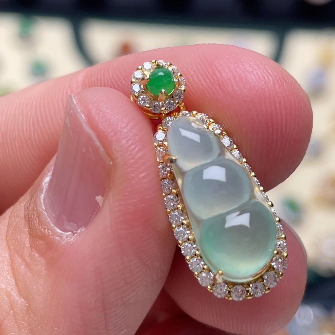 翡翠颈饰银S925镶嵌蜜***唄纯天然缅甸翡翠