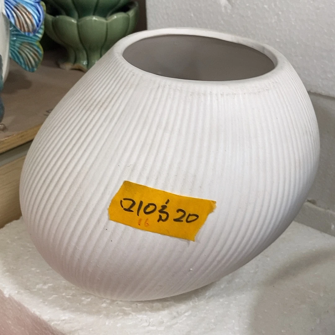 杯子陶盆有孔 瑕疵介意勿拍