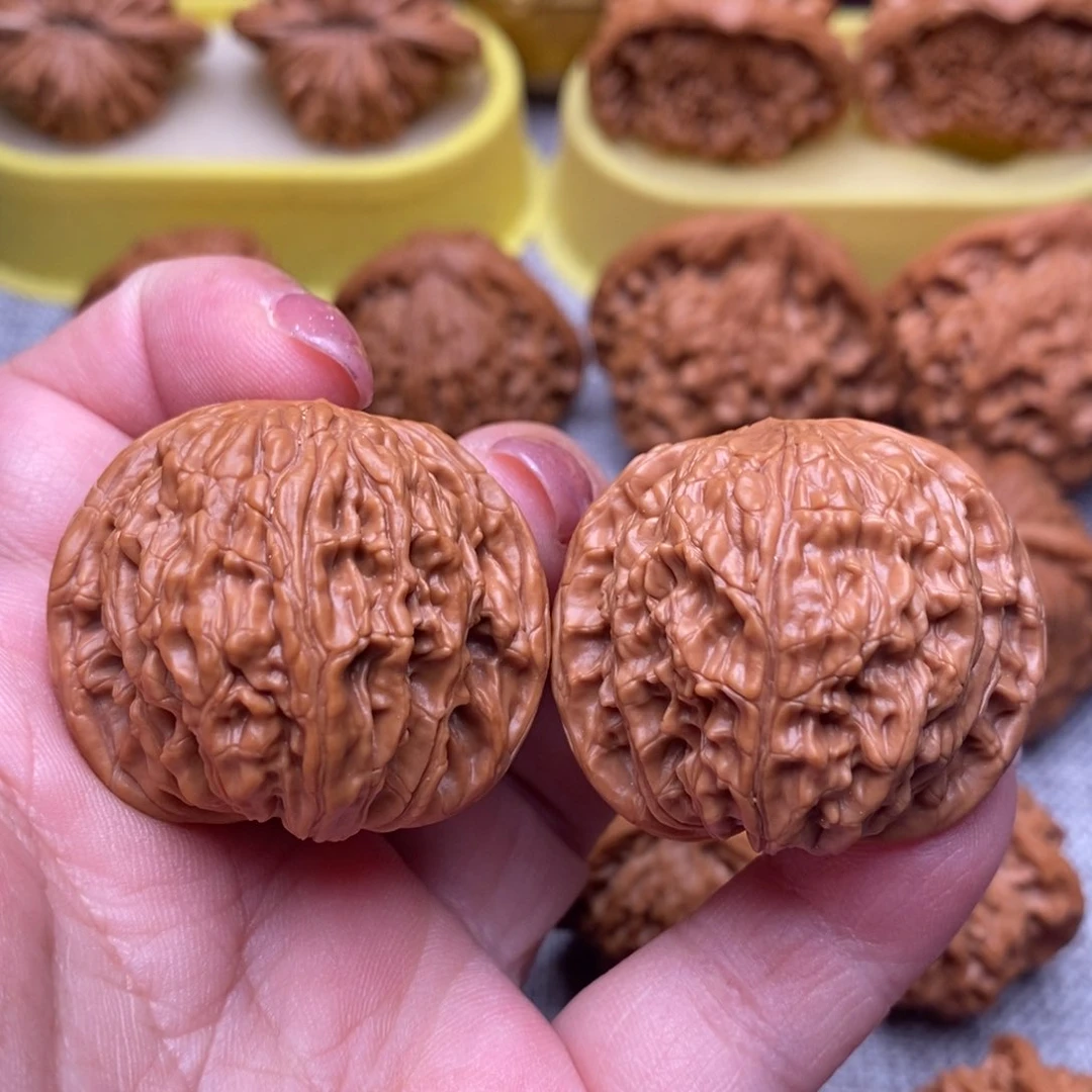 文玩核桃把件精品红皮磨盘39尺