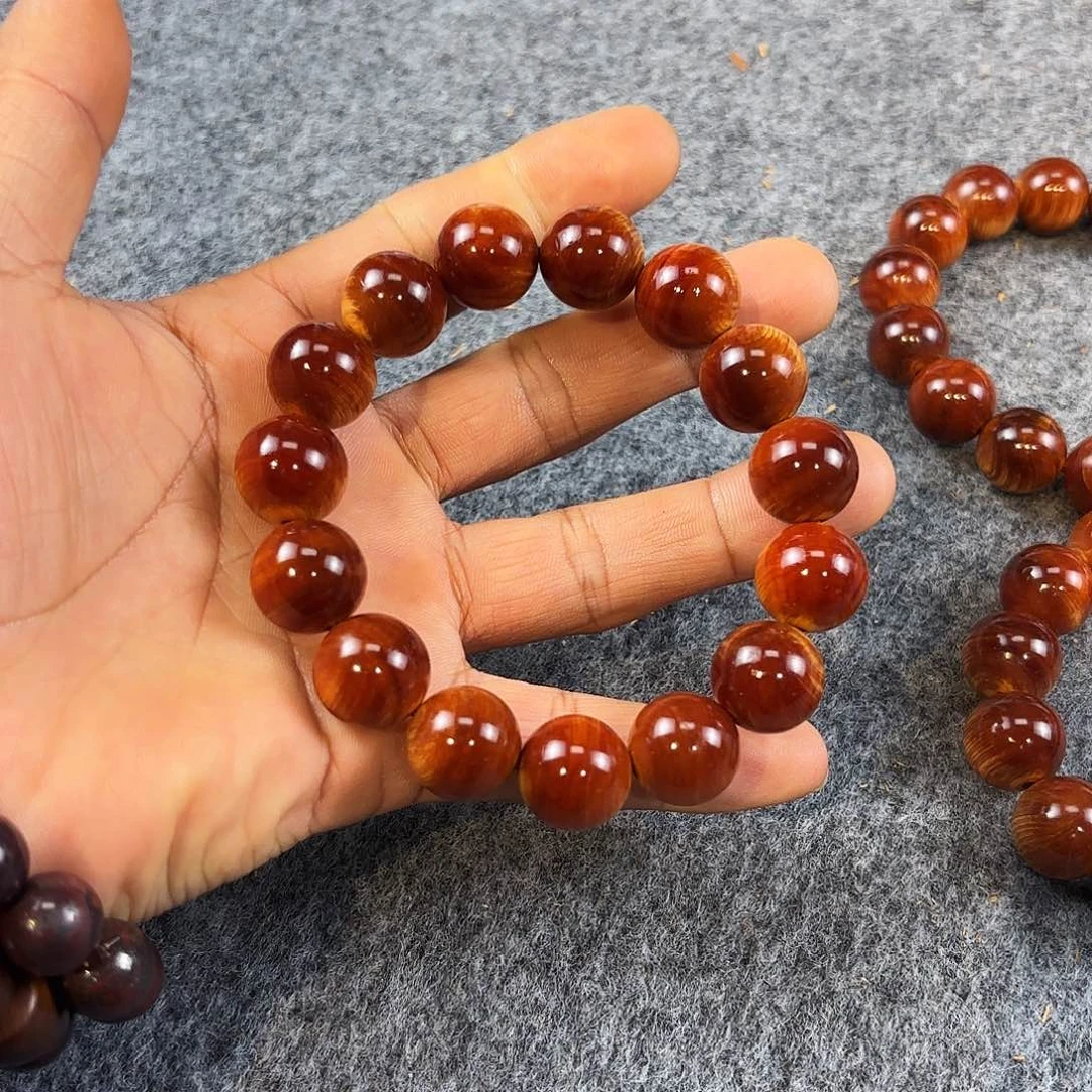 崖柏1.5宝石红 糖心沉水料