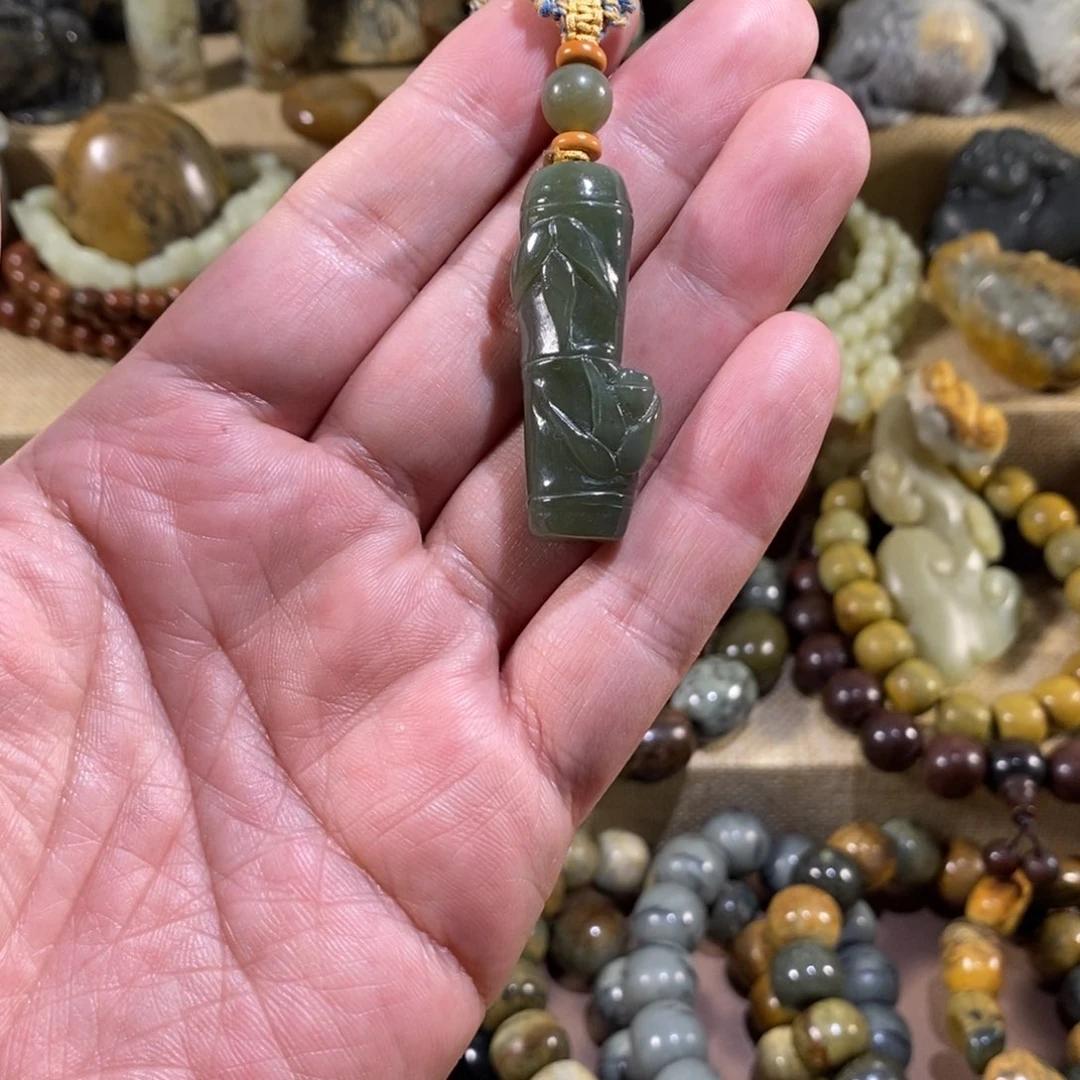 岫岩河磨玉（透闪石质玉）未镶嵌挂件