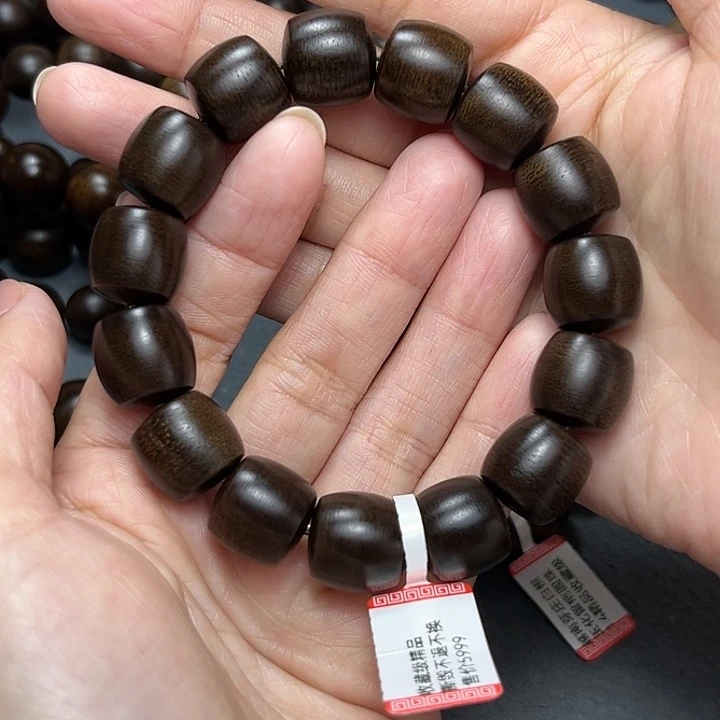 沉香手串白棋玉化