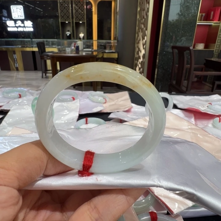 翡翠未镶嵌手镯贵妃53