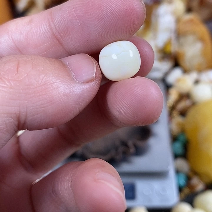 琥珀未镶嵌裸石我