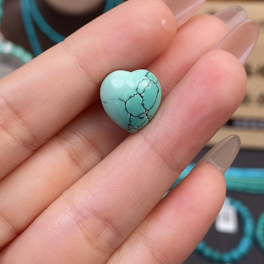 绿松石雕刻未镶嵌