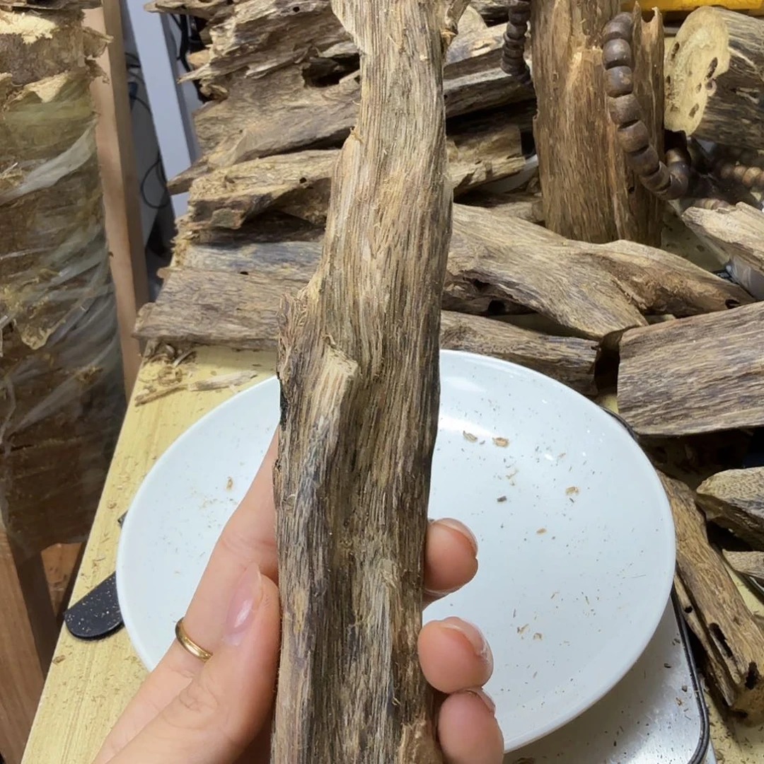 木绿奇楠虫漏58克