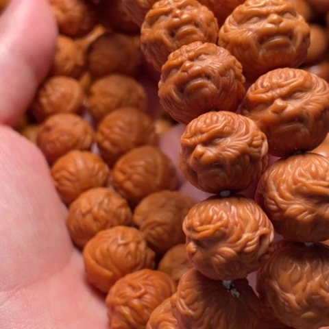 猴头核桃手串琉*莲舞台