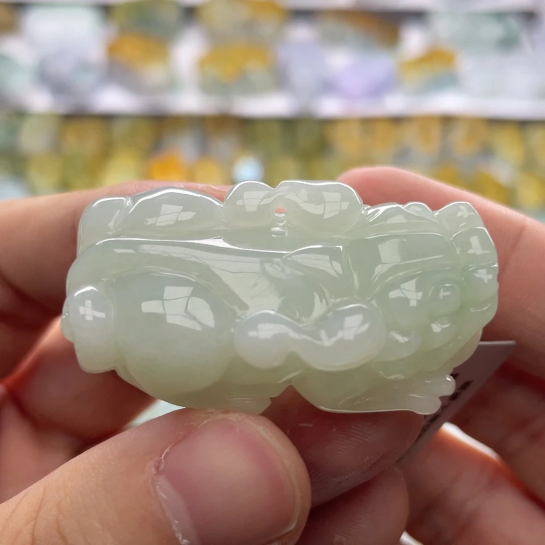 翡翠未镶嵌颈饰貔貅3