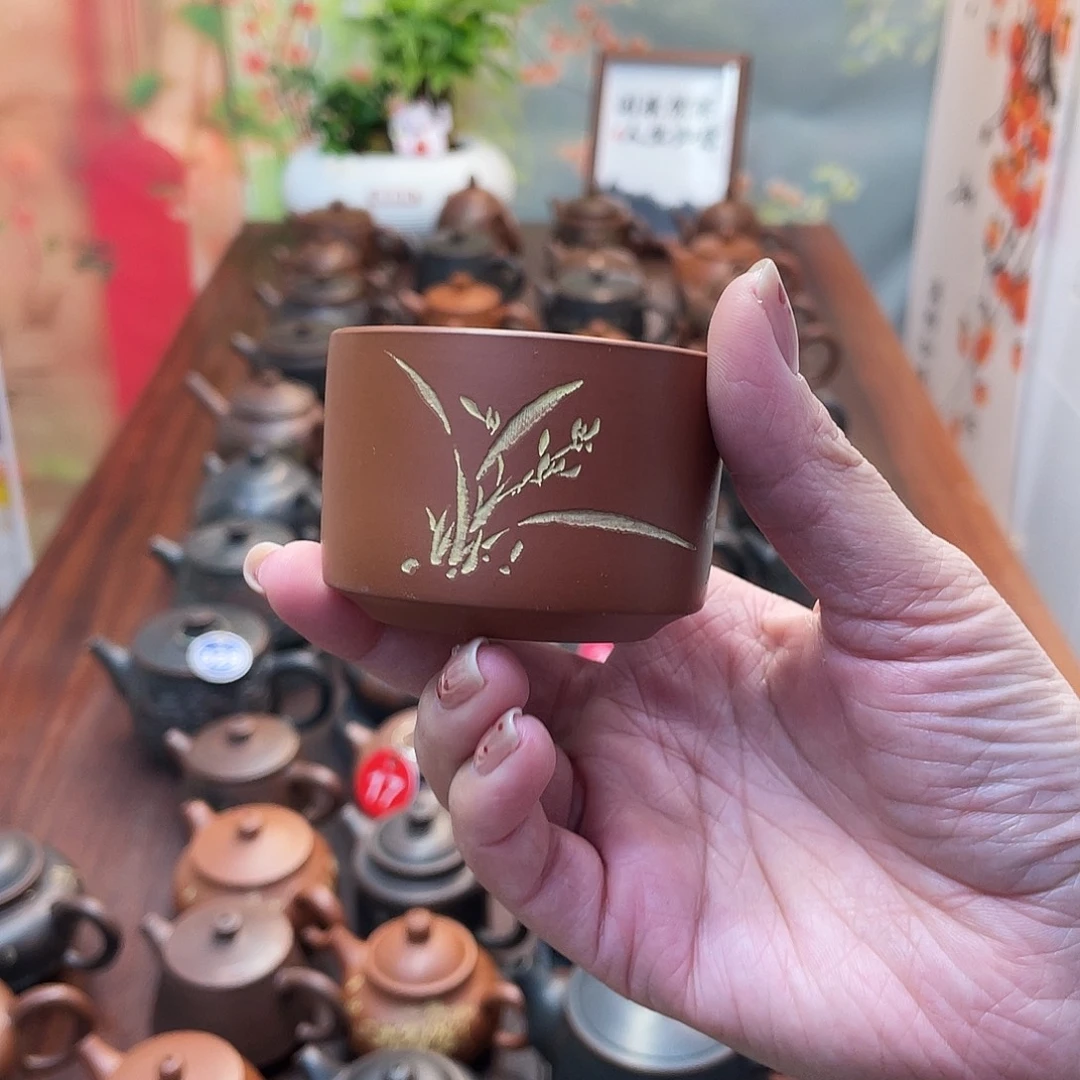 雨***然杯子7892哦哦哦哦