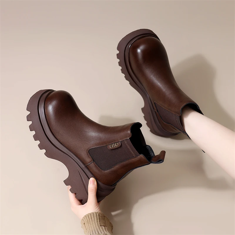 小个子切尔西增高真皮秋冬英伦短靴2025新款靴女马丁烟筒厚底松糕