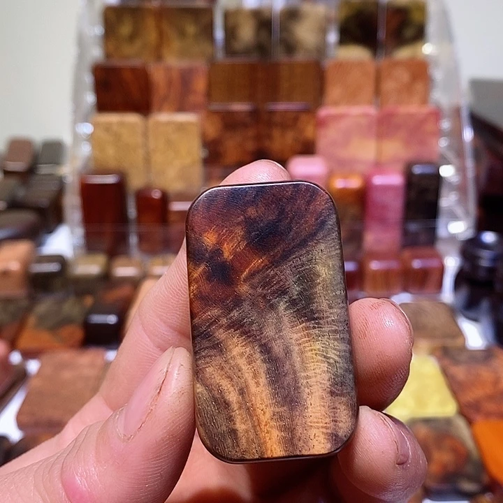 木热****方木质把玩件6845个