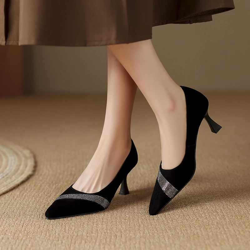 春秋季优雅气质细跟单鞋尖头浅口黑色真皮女鞋百搭时尚