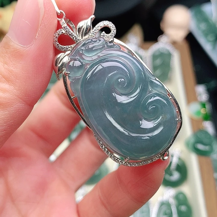 颈饰银S925镶嵌翡翠吊坠