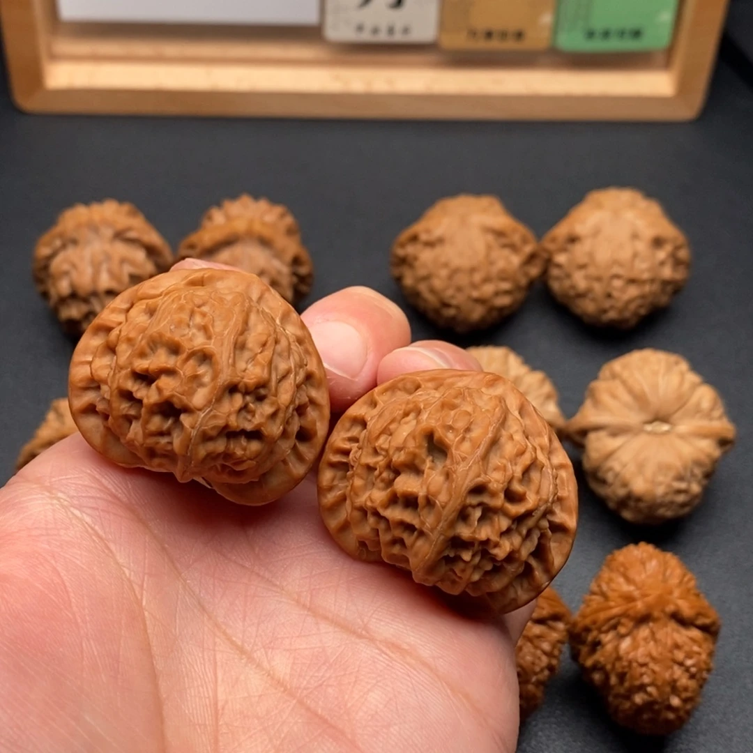 文玩核桃把件39宫灯