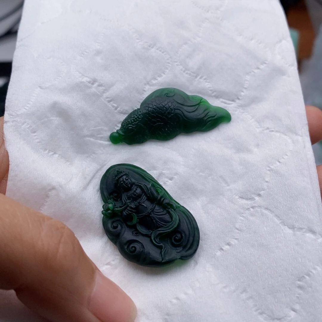 定制翡翠未镶嵌先**修天然翡翠A货观音，鱼