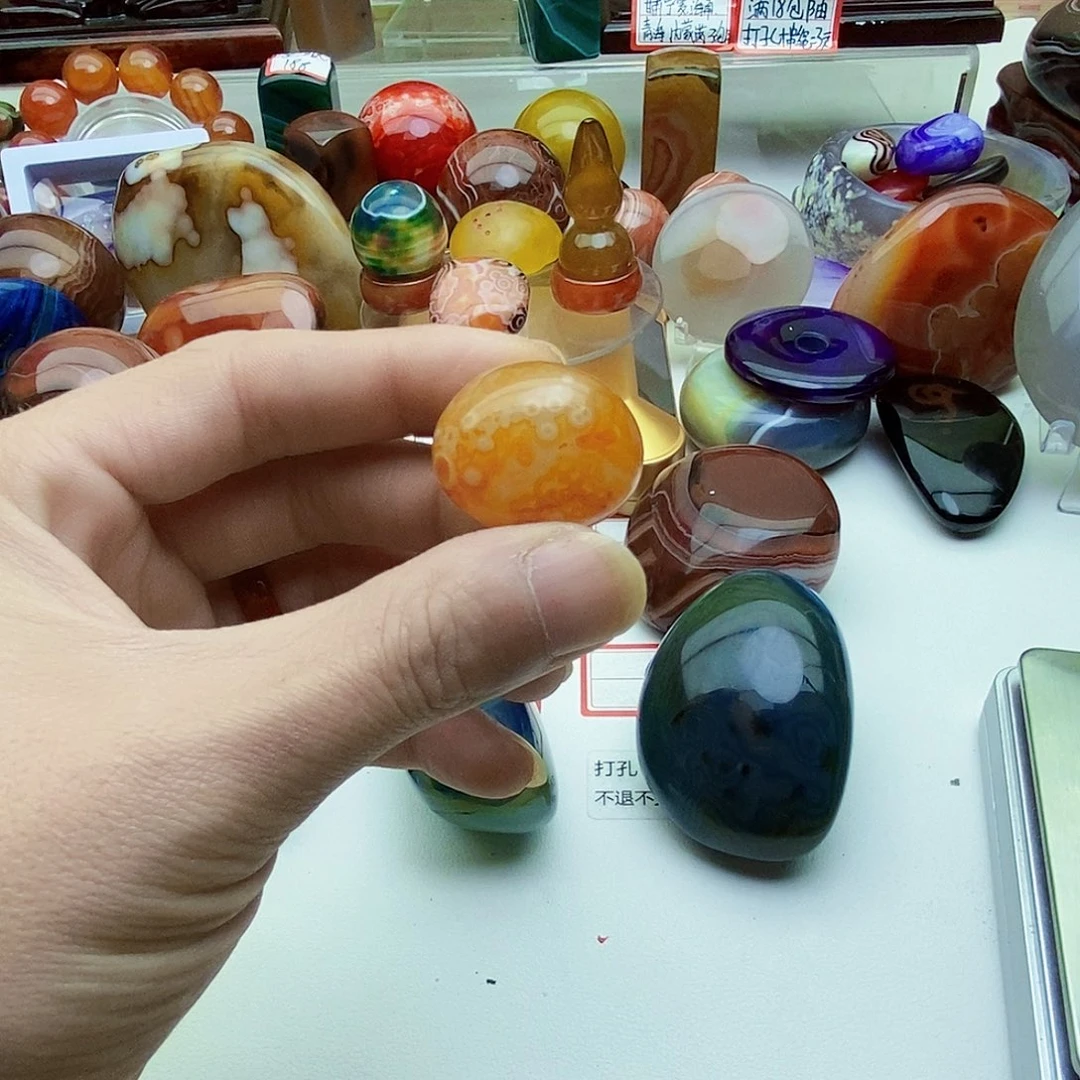 玛瑙/玉髓未镶嵌珠宝奇石
