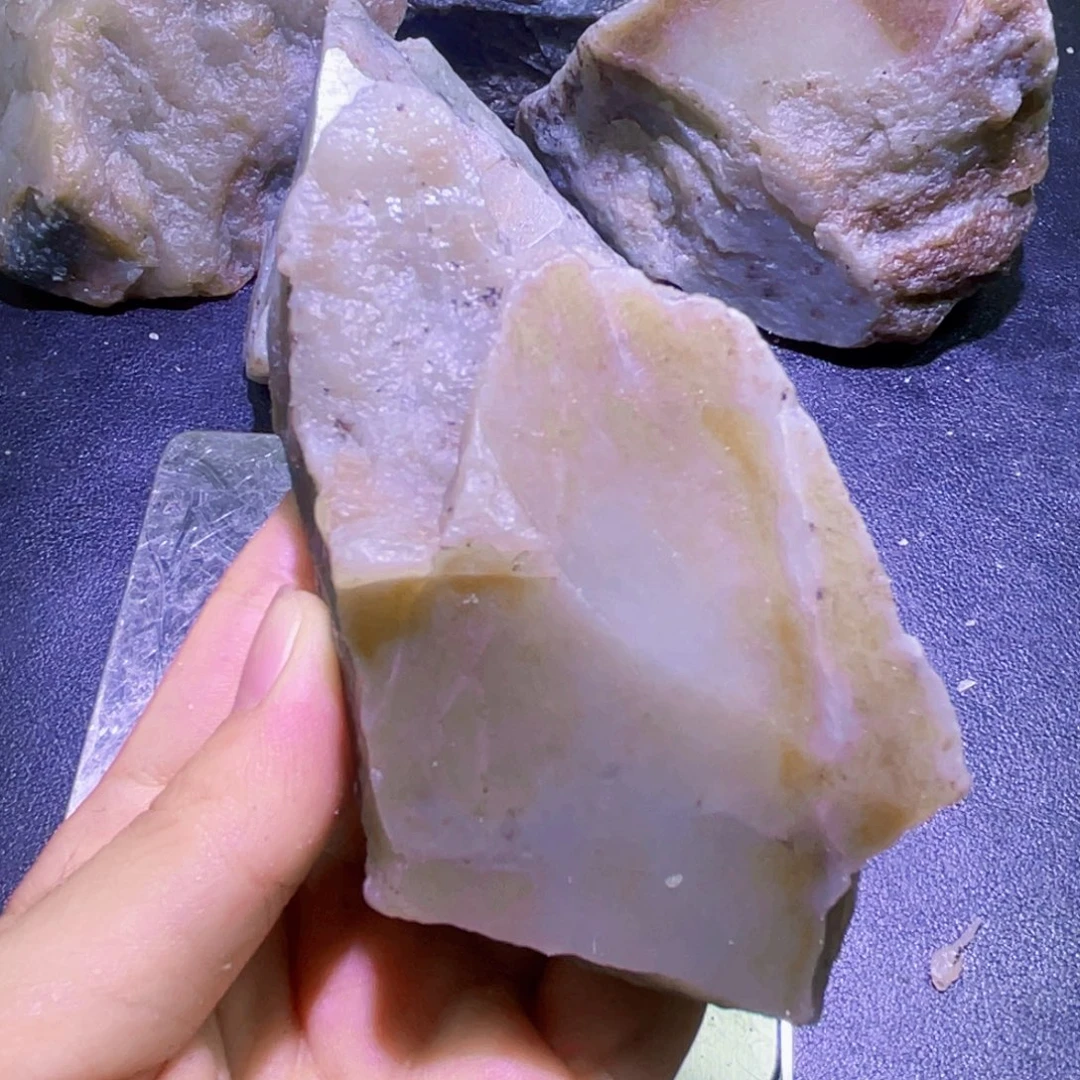 未镶嵌和田玉珠宝半成品
