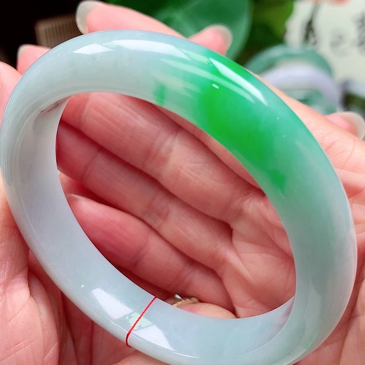 翡翠未镶嵌手镯天然翡翠手镯