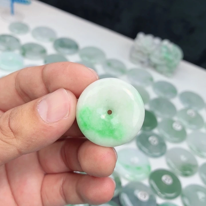 翡翠未镶嵌颈饰缅甸天然A货翡翠29.5-6.0