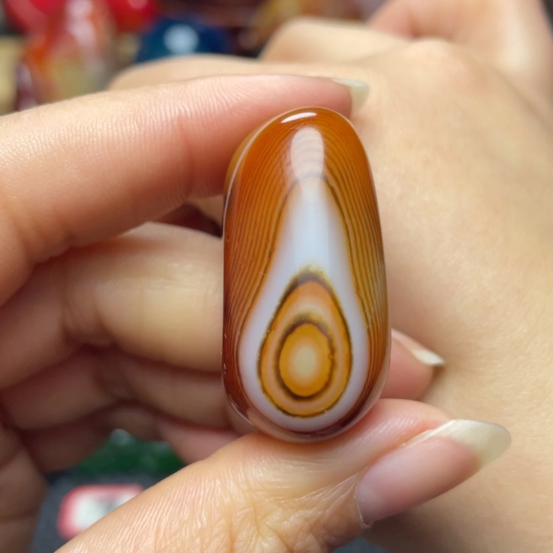 玛瑙/玉髓未镶嵌珠宝奇石
