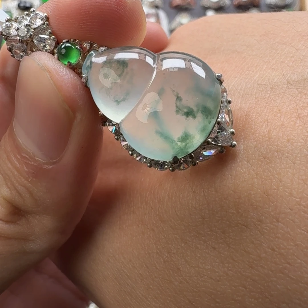 翡翠未镶嵌颈饰天然缅甸翡翠A货