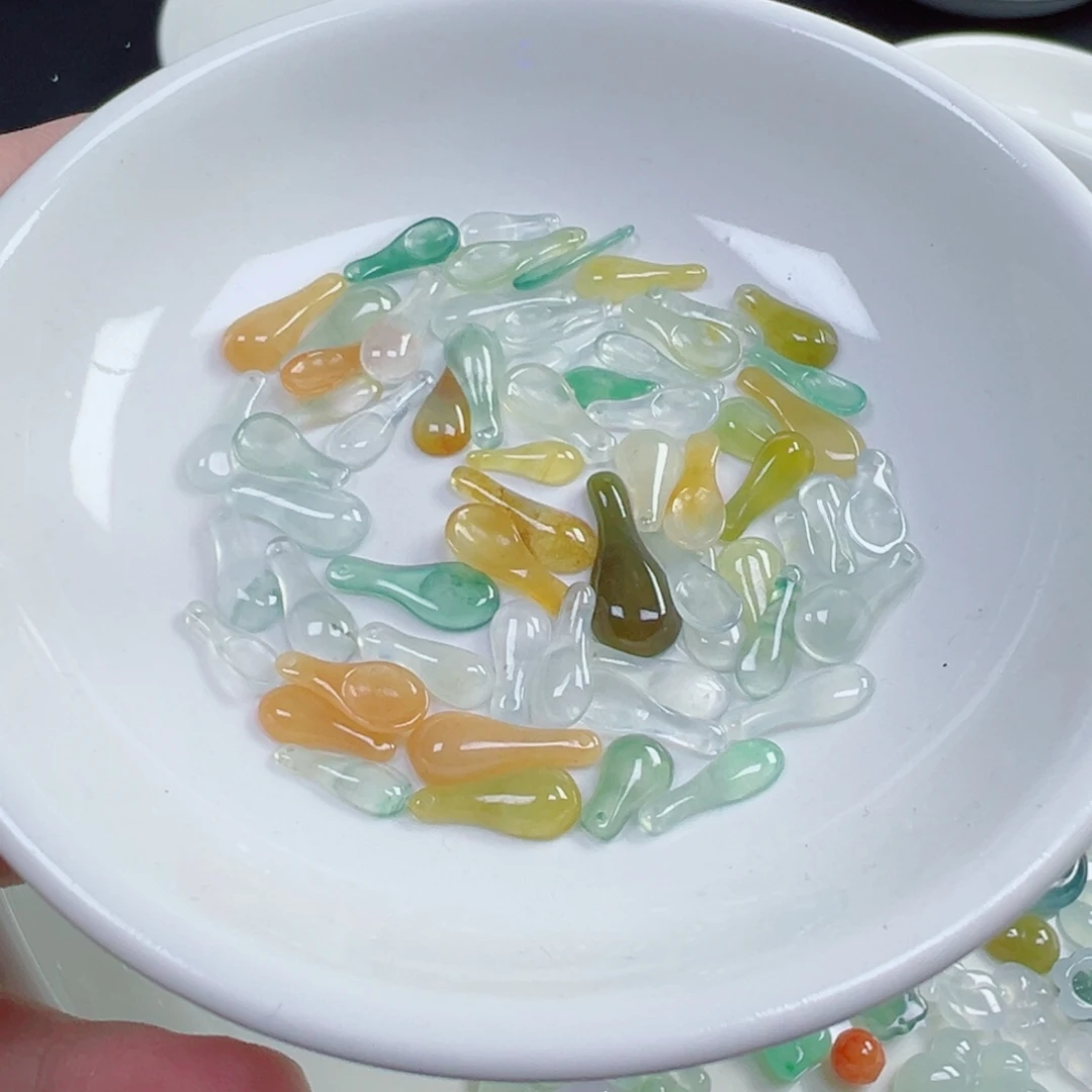 散珠翡翠丰衣足食一个