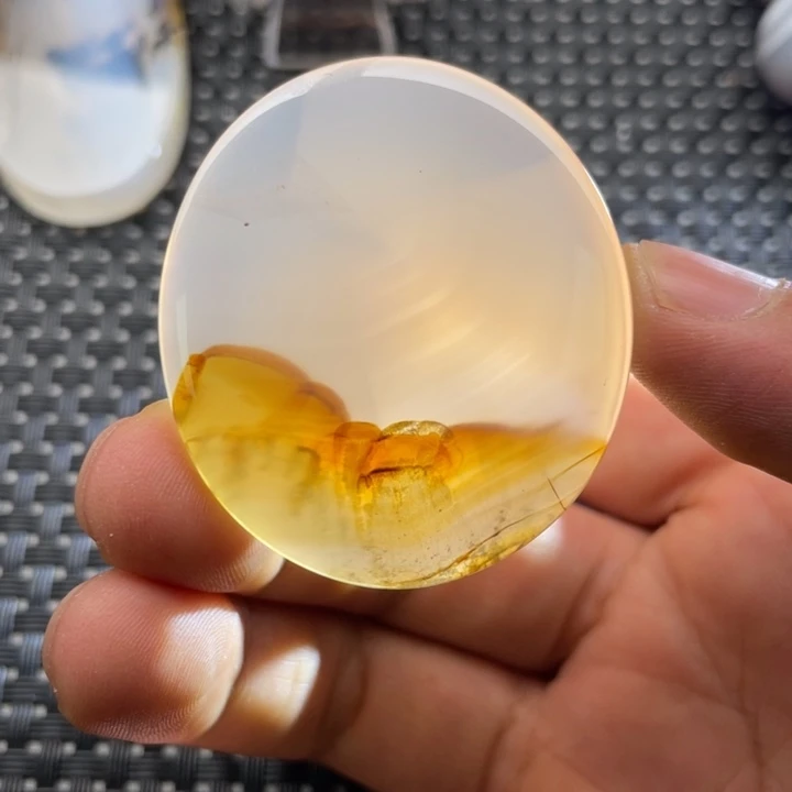 未镶嵌颈饰玛瑙/玉髓少*