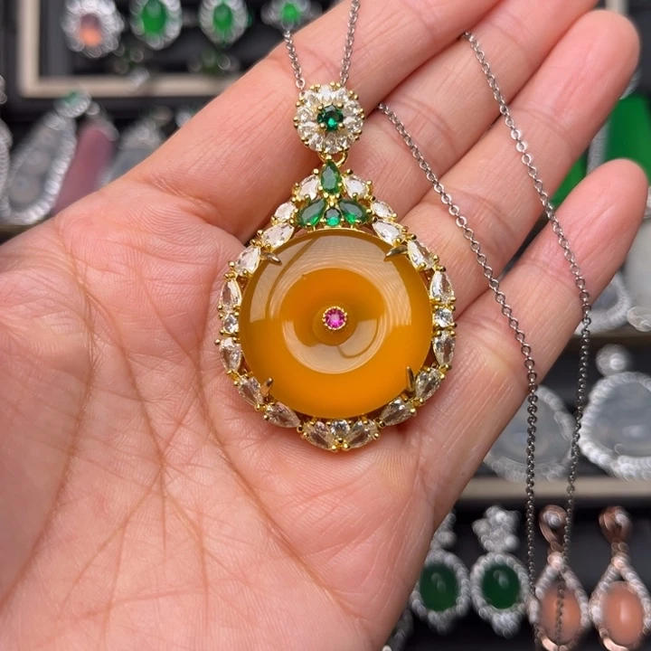 玛瑙/玉髓合金颈饰