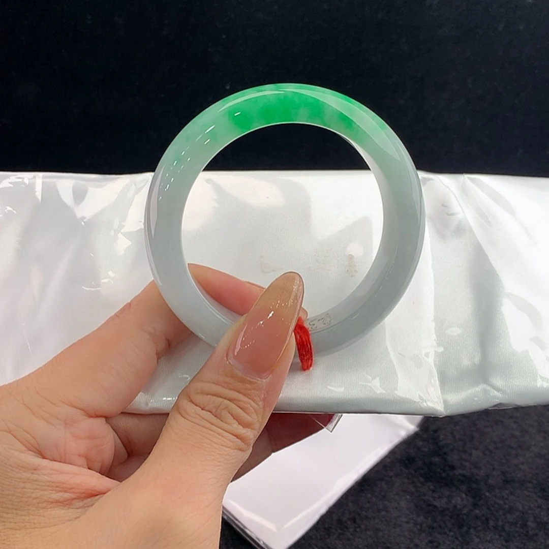 【闪购商品】未镶嵌手镯翡翠正52.8