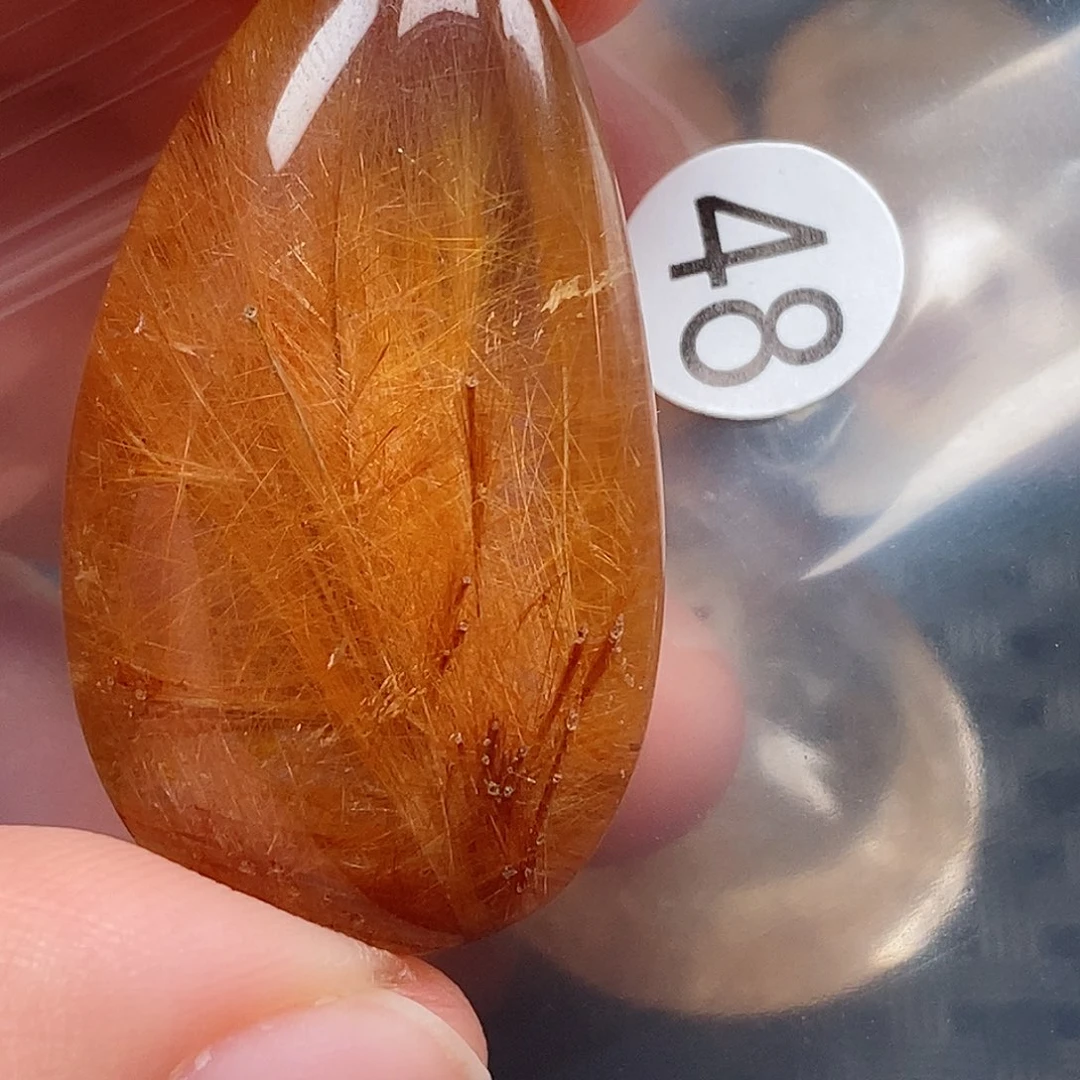 未镶嵌颈饰水晶你*