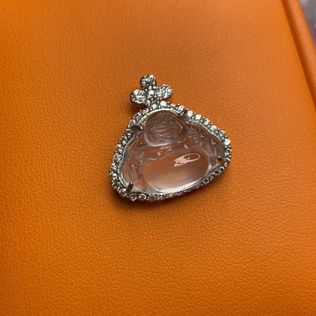 石英质玉合金吊坠