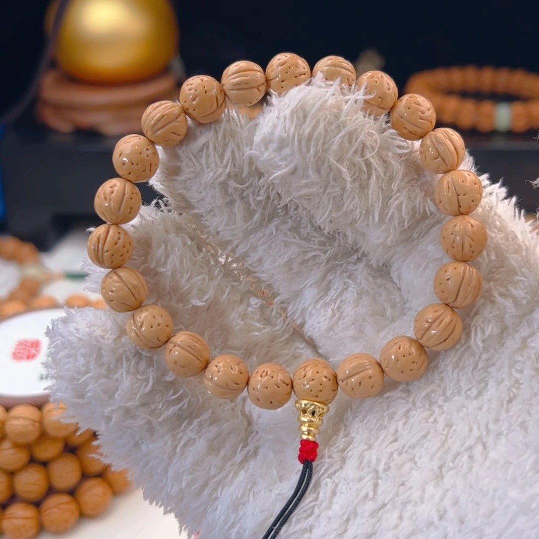 桃核手串只****光0.9加「慕雪」野生奶油桃核