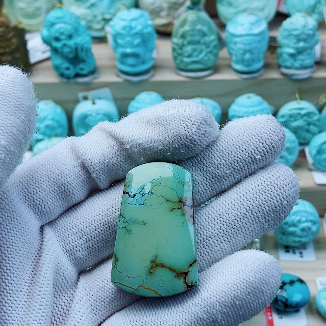 未镶嵌绿松石珠宝奇石