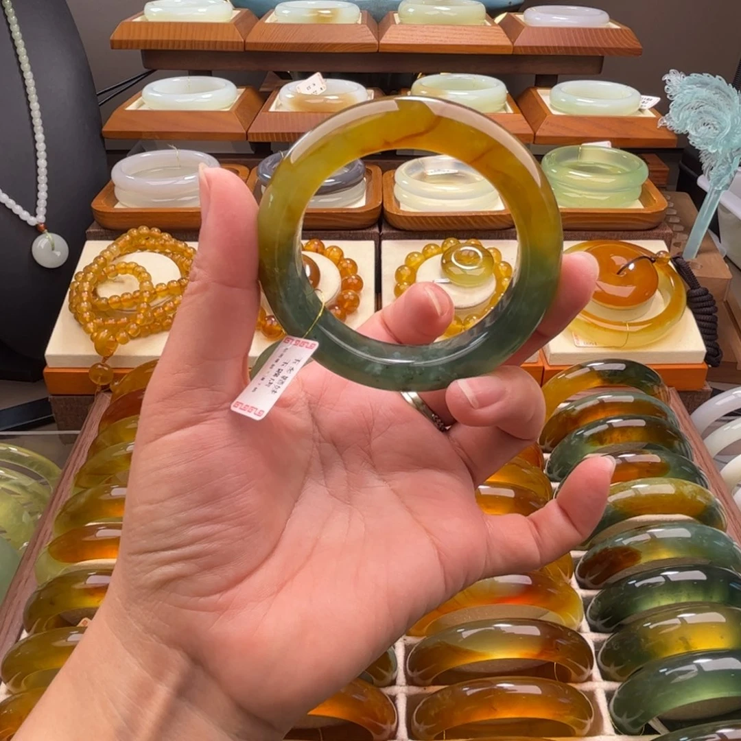 蛇纹石玉未镶嵌手镯56