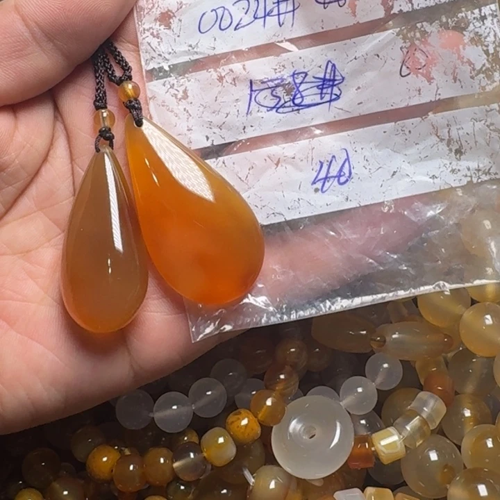 玛瑙/玉髓颈饰未镶嵌白**白0024