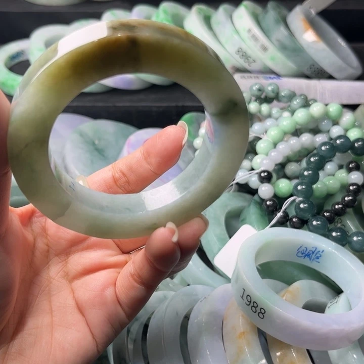 定制翡翠未镶嵌手镯翡翠