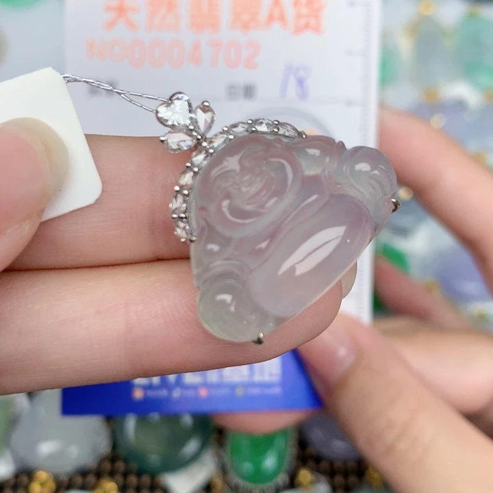 颈饰18K金镶嵌翡翠佛公