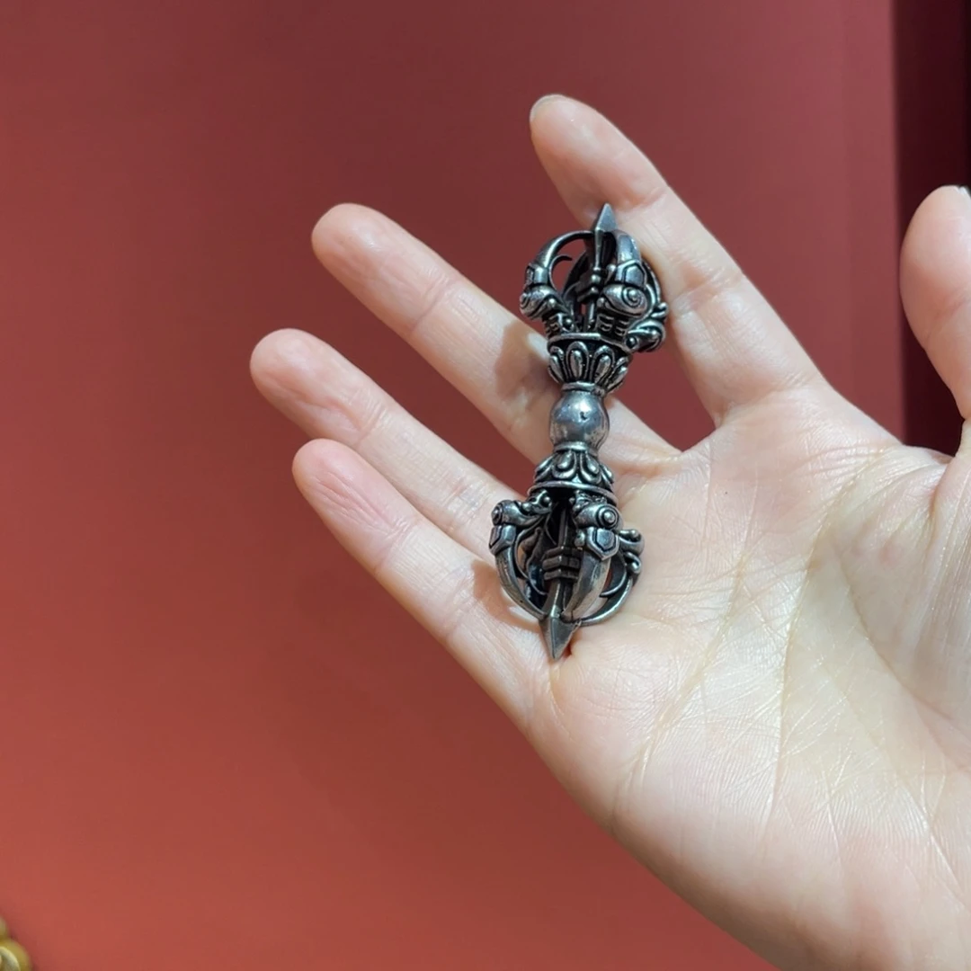 泥塑E***木我们的目标是成为一个优秀