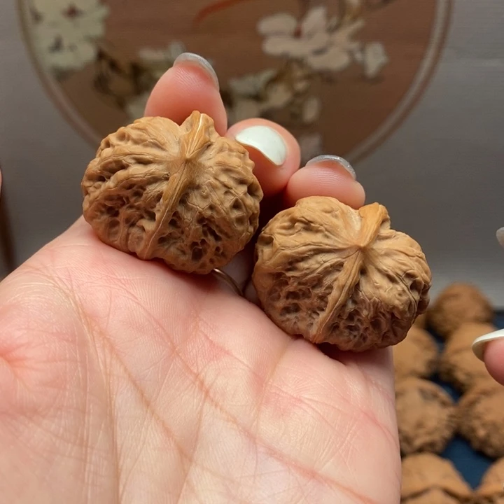 文玩核桃吊坠8门头沟元宝32