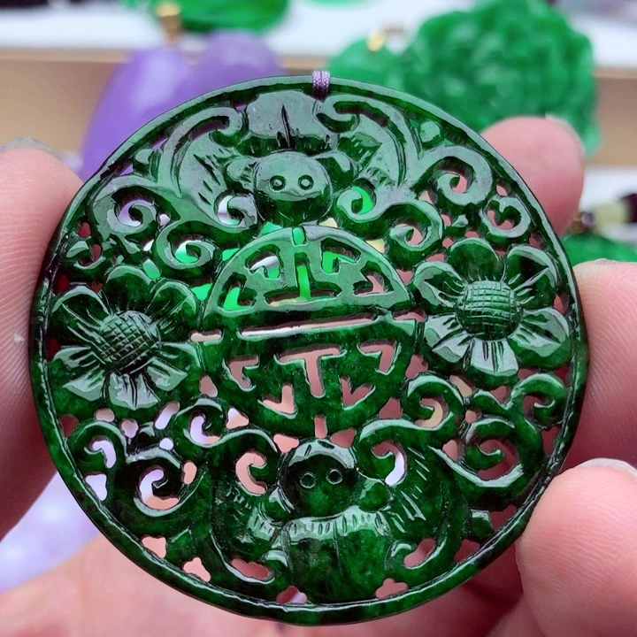 翡翠未镶嵌吊坠(不含链)