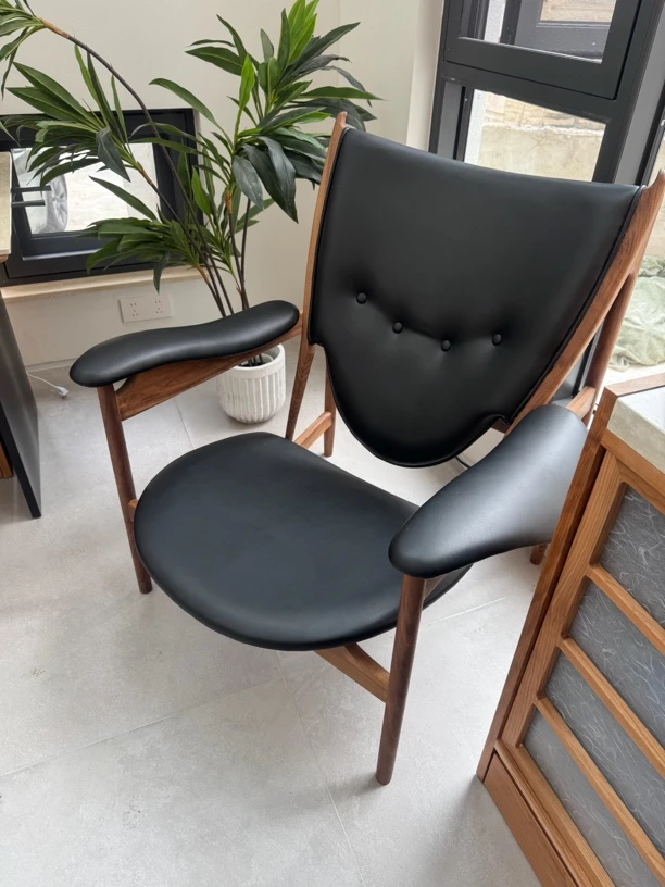 酋长椅北美黑胡桃木休闲椅北欧实木扶手椅丹麦设计师单人真皮椅子